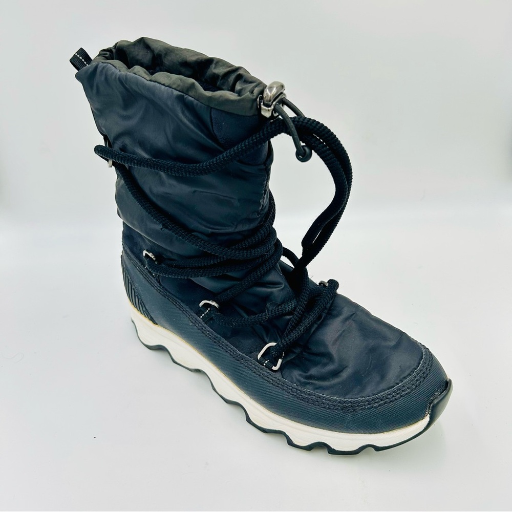 Sorel boots Kinetic winter boots snow boots waterproof black women size 11